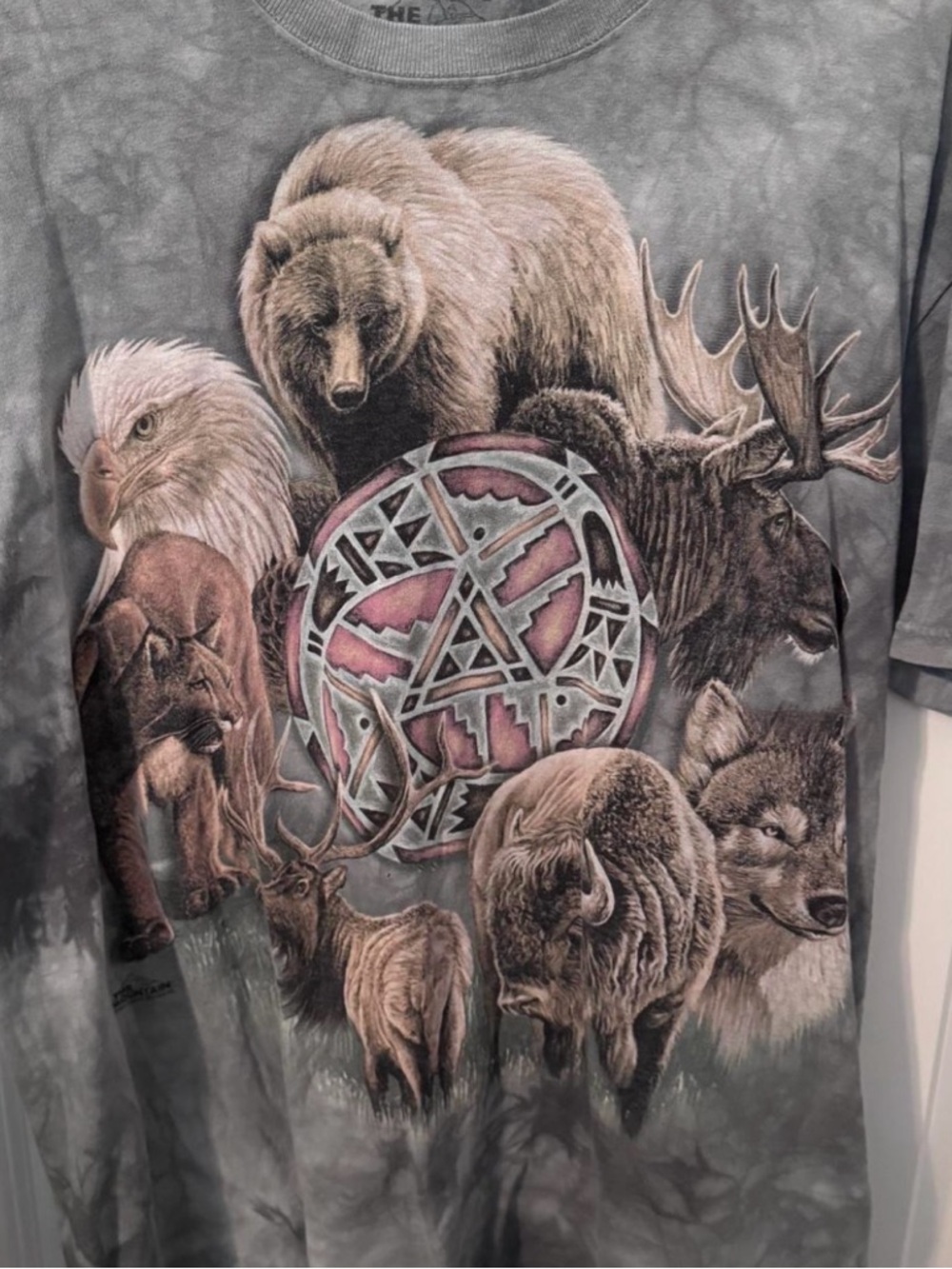 The Mountain Gray Wildlife Medallion Tee